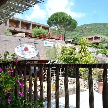 Family In Near Sea * Olbia